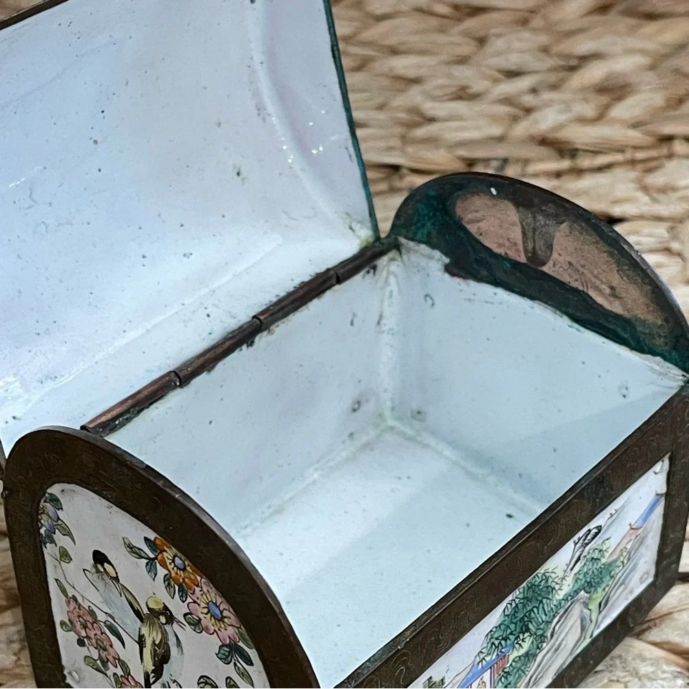 Antique Chinese Box Engraved Bronz Porcelain Painted‎